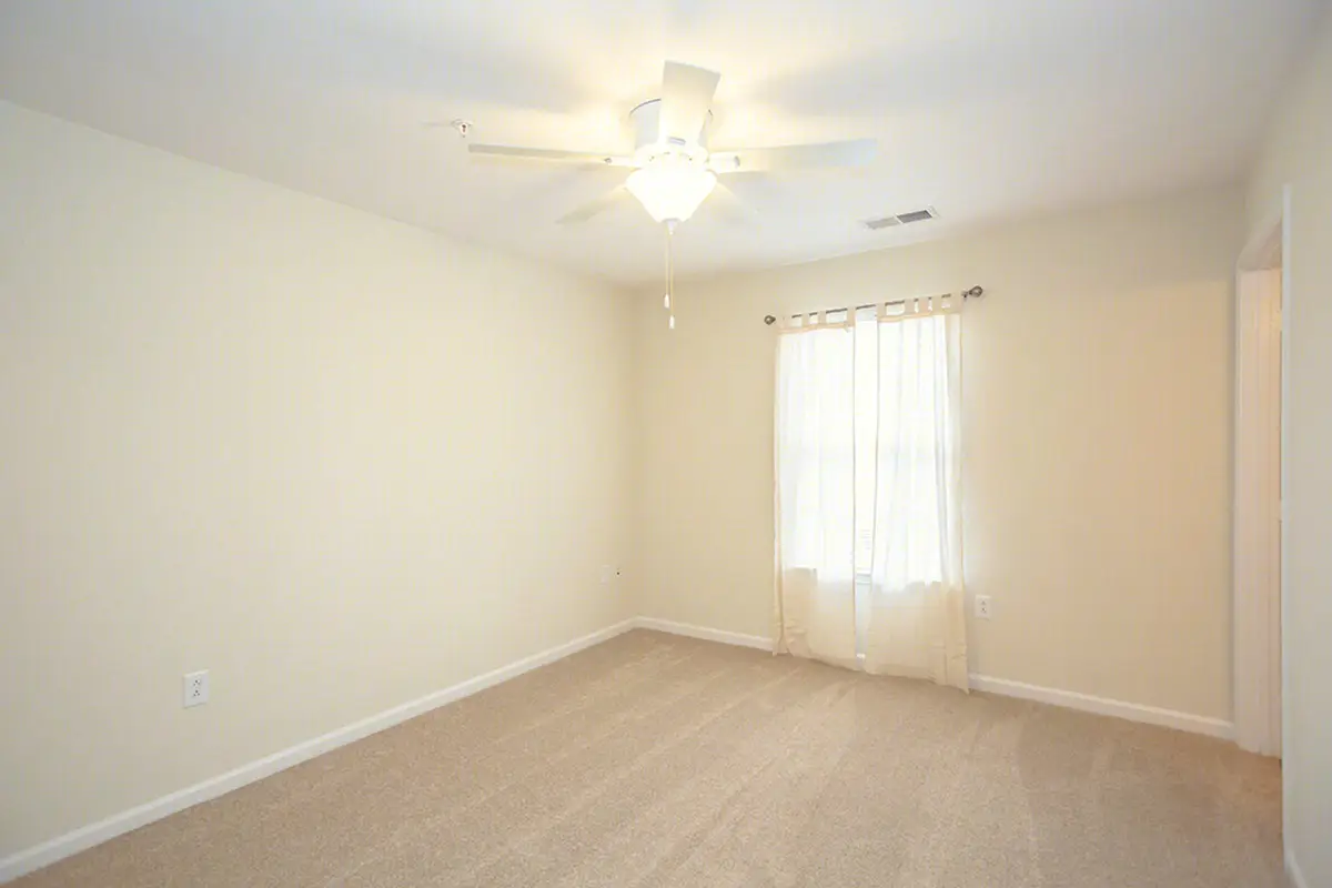Mountain Valley Apartment Bedroom