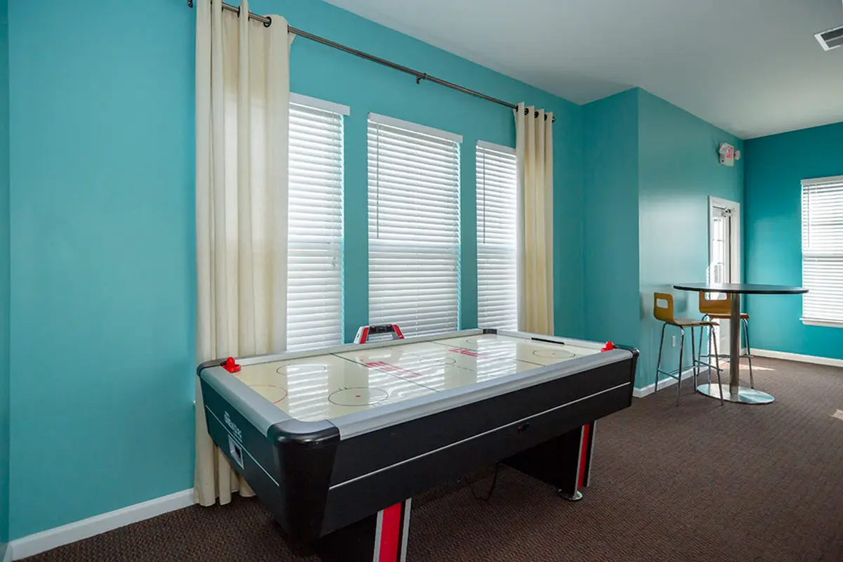Mountain Valley Apartments Lounge