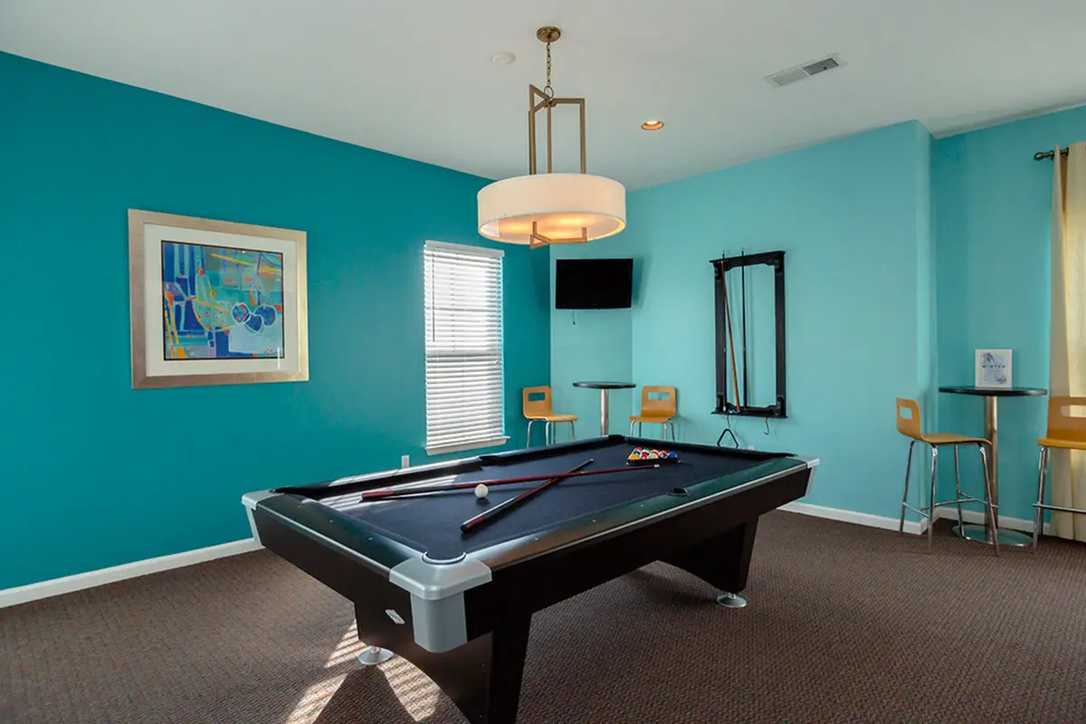 Mountain Valley Apartments Lounge